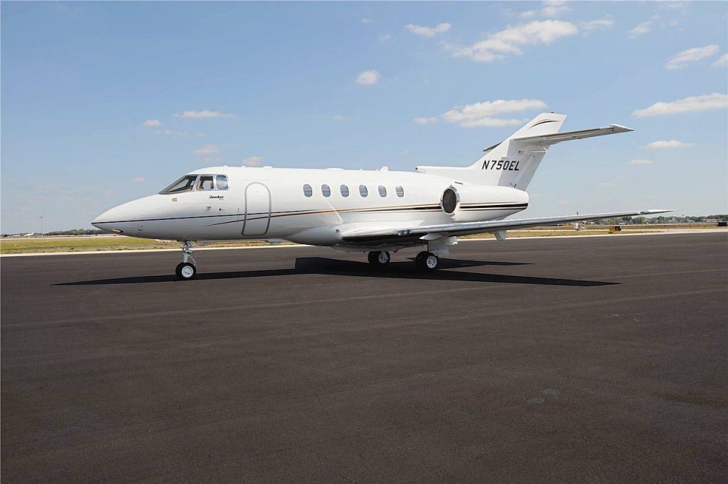 hawker_750_exterior